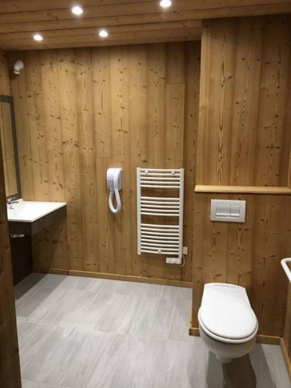 Hotel Les Combelles Châtel Eksteriør bilde