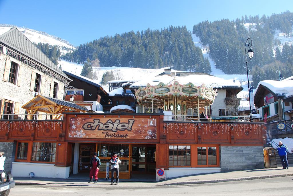 Hotel Les Combelles Châtel Eksteriør bilde