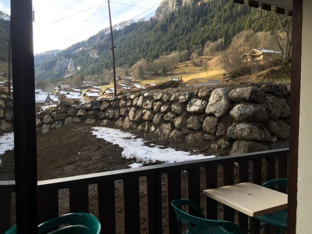 Hotel Les Combelles Châtel Eksteriør bilde